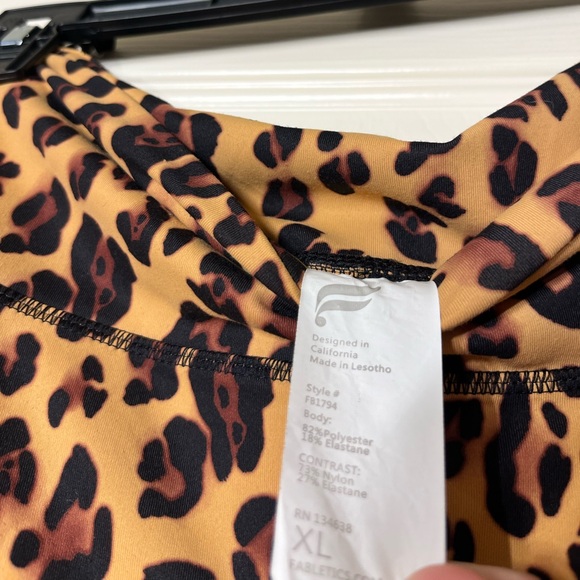 Fabletics Leopard Print Leggings - Picture 3 of 4